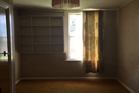 Photo of property in 21 Tongariro Street, Castlecliff, Whanganui, 4501