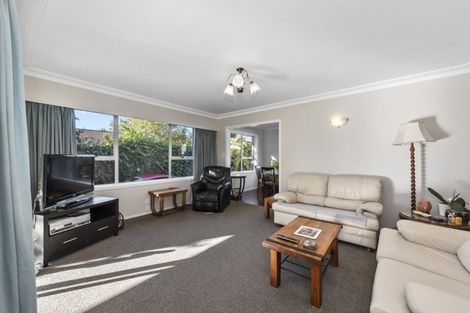 Photo of property in 11 Fiona Place, Dinsdale, Hamilton, 3204