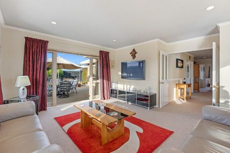 Photo of property in 1 San Priamo Place, Paraparaumu Beach, Paraparaumu, 5032