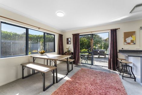 Photo of property in 9 Byron Brown Place, Otaki Beach, Otaki, 5512