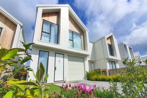 Photo of property in 24 Porowha Road, Westgate, Auckland, 0814