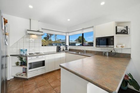 Photo of property in 37 Courage Road, Amberley, 7410