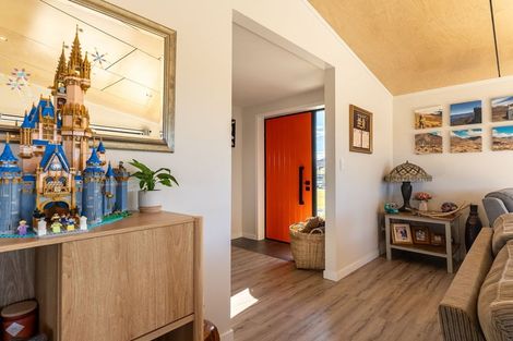 Photo of property in 1 Tussock Crescent, Twizel, 7901