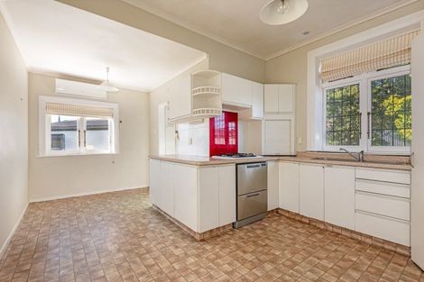 Photo of property in 54 Margaret Street, Roslyn, Palmerston North, 4414