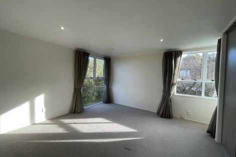 Photo of property in 25 Downsview Road, Pakuranga Heights, Auckland, 2010