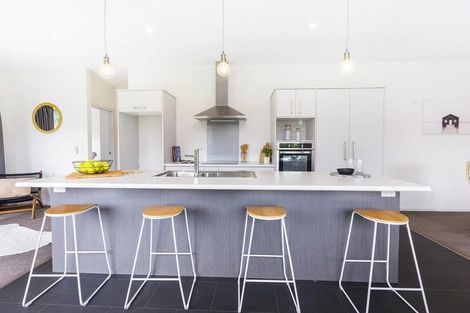 Photo of property in 16 Lane Street, Wallaceville, Upper Hutt, 5018