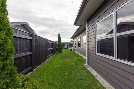 Photo of property in 62 Rosalie Terrace, Kelvin Grove, Palmerston North, 4414