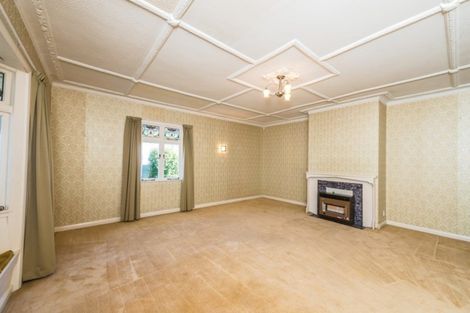 Photo of property in 2 Glasgow Street, Takaro, Palmerston North, 4412