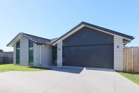 Photo of property in 17 Ladeira Place, Fitzroy, Hamilton, 3206