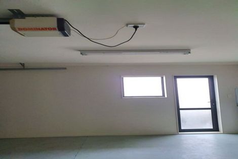 Photo of property in 52b Royal View Road, Te Atatu South, Auckland, 0610