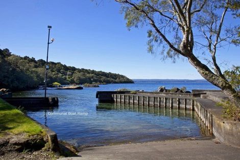 Photo of property in 33 Whakamoenga Point, Acacia Bay, Taupo, 3385