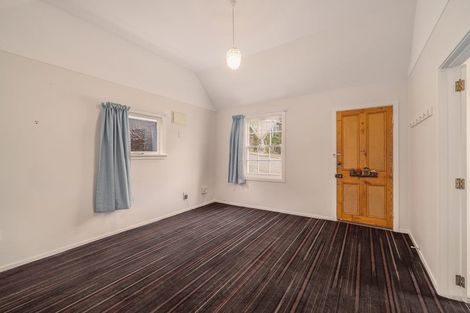 Photo of property in 45 Oxford Street, Lyttelton, 8082
