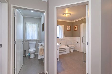 Photo of property in 63 Winchester Street, Levin, 5510