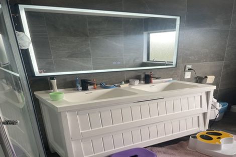 Photo of property in 43 Ponderosa Drive, Oteha, Auckland, 0632