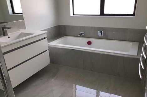 Photo of property in 11 Gumdigger Rise, Silverdale, 0932