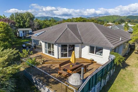 Photo of property in 10 Harvest Court, Paraparaumu, 5032