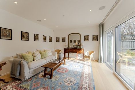 Photo of property in 62a Holly Road, St Albans, Christchurch, 8014