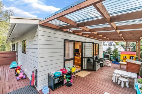 Photo of property in 2/19 Fernwood Grove, Bayview, Auckland, 0629
