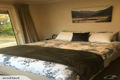 Photo of property in 26 Aorangi Crescent, Lake Tekapo, 7999