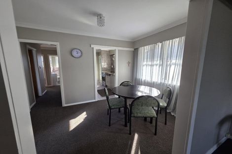 Photo of property in 52 Karaka Crescent, Levin, 5510