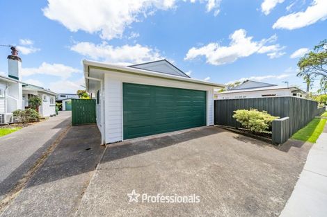 Photo of property in 32 Birdwood Road, Waterloo, Lower Hutt, 5011