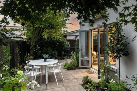 Photo of property in 35a Trafalgar Street, St Albans, Christchurch, 8014