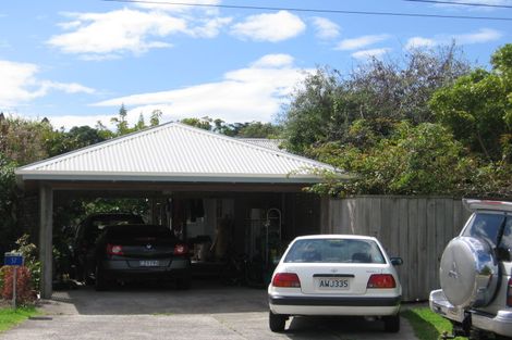 Photo of property in 37 Lyons Avenue, Murrays Bay, Auckland, 0630