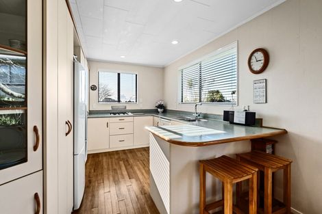 Photo of property in 11 Cargill Place, Frankleigh Park, New Plymouth, 4310