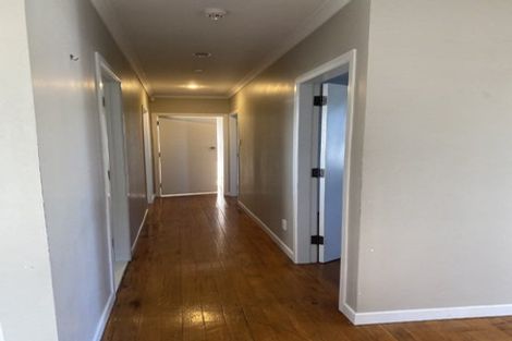 Photo of property in 8 Chorley Avenue, Massey, Auckland, 0614