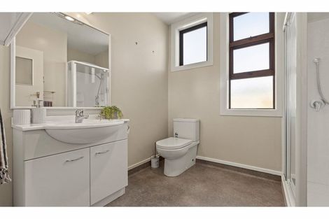 Photo of property in 90 Opawa Road, Opawa, Christchurch, 8023