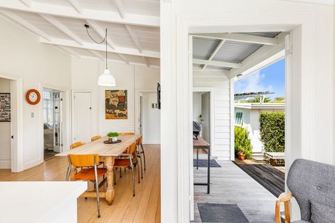 Photo of property in 203 Victoria Road, Devonport, Auckland, 0624