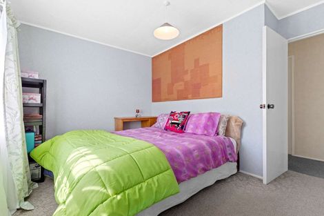 Photo of property in 8 Aquarius Drive, Kawaha Point, Rotorua, 3010
