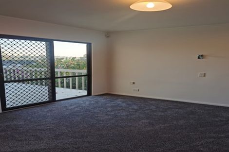 Photo of property in 1 Kallista Place, Browns Bay, Auckland, 0630