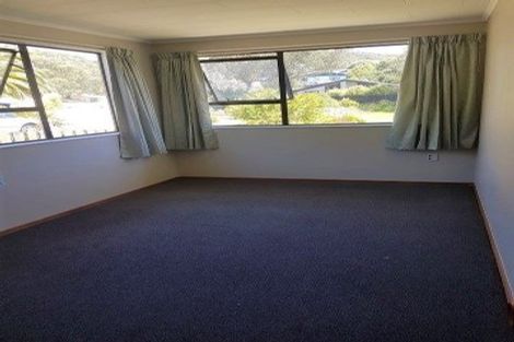 Photo of property in 37 Postgate Drive, Whitby, Porirua, 5024
