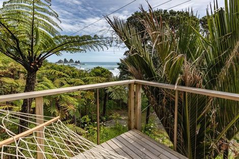 Photo of property in 1843f Coast Road, Barrytown, Runanga, 7873