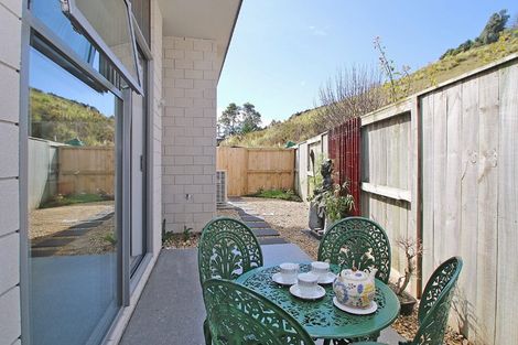 Photo of property in 28 Saint Pauls Drive, Brookfield, Tauranga, 3110