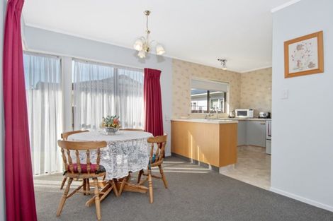 Photo of property in 2/200 Fourteenth Avenue, Tauranga South, Tauranga, 3112