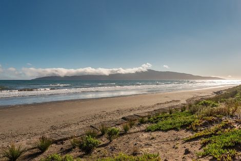 Photo of property in 63 Wharemauku Road, Raumati Beach, Paraparaumu, 5032