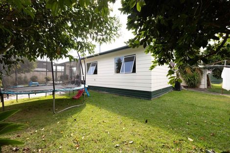 Photo of property in 11b Lyn Grove, Papamoa Beach, Papamoa, 3118