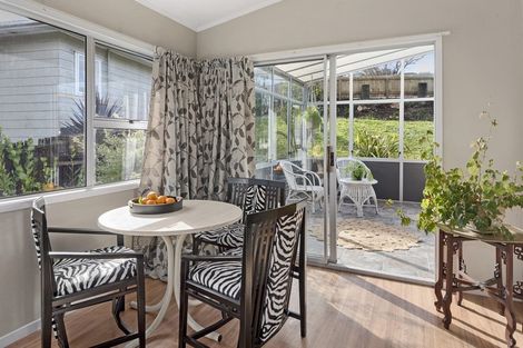 Photo of property in 15 Tait Street, Te Kamo, Whangarei, 0112