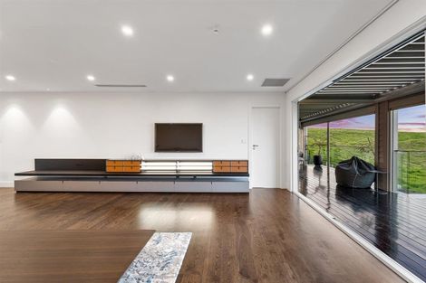 Photo of property in 27 Bearing Parade, Long Bay, Auckland, 0630