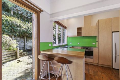 Photo of property in 59 Sutherland Road, Melrose, Wellington, 6023