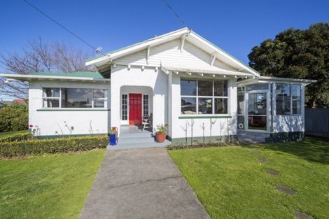Photo of property in 17 Grey Street, Hawera, 4610
