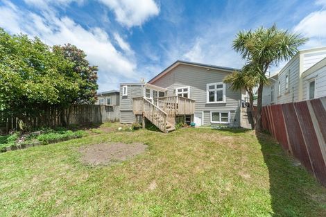 Photo of property in 237 Coutts Street, Rongotai, Wellington, 6022