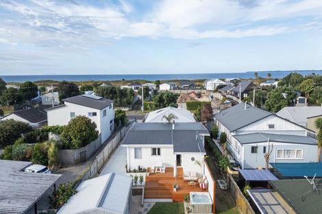 Photo of property in 218 Dickson Road, Papamoa Beach, Papamoa, 3118