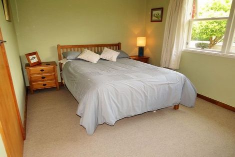 Photo of property in 4 Faraday Street, Carterton, 5713