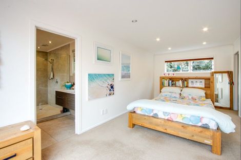 Photo of property in 3 Moana Place, Taradale, Napier, 4112