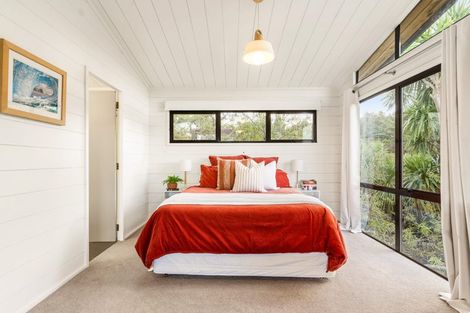 Photo of property in 32 Mcdowell Crescent, Hillcrest, Auckland, 0627