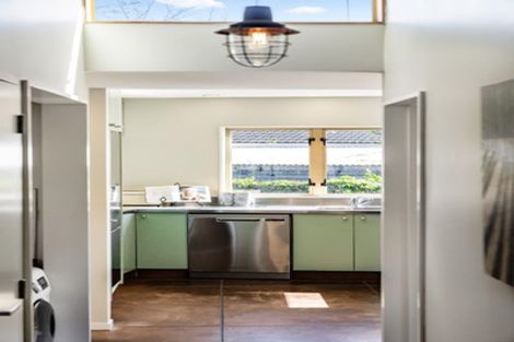 Photo of property in 6 Forest Hill Road, Henderson, Auckland, 0612