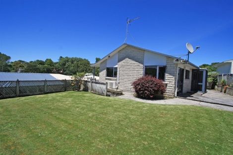 Photo of property in 4 Fantome Place, Whalers Gate, New Plymouth, 4310